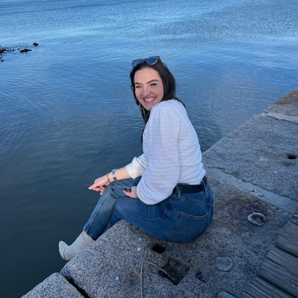 Meet your Posher, Zoe - Picture 1 of 1